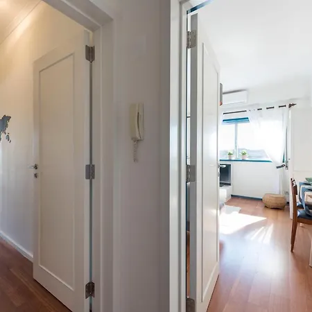 Apartment In Flat By, Center, Skyline Porto